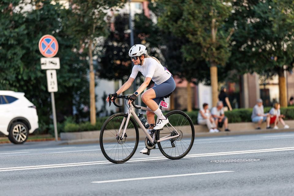 Фото 37dc7a54314d4588b3fc5d4f10fb8f92 с события Cyclingrace Вечернее Садовое