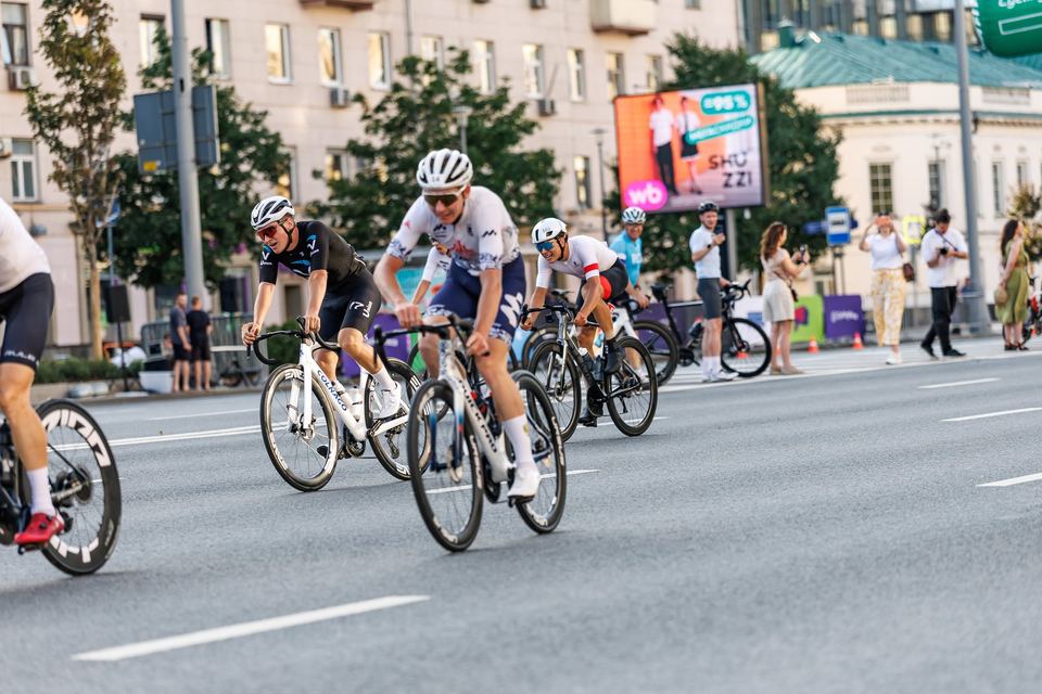 Фото 14ca13493fcb4584b52fdead860c91bd с события Cyclingrace Вечернее Садовое