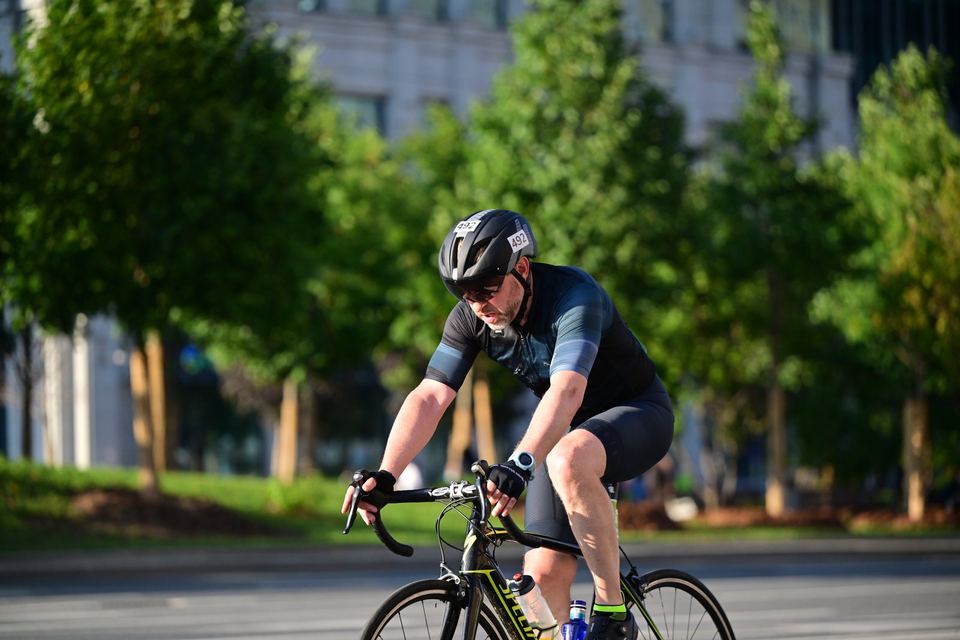 Фото f9f52a7ad7864af19304998ca416f3d0 с события Cyclingrace Вечернее Садовое