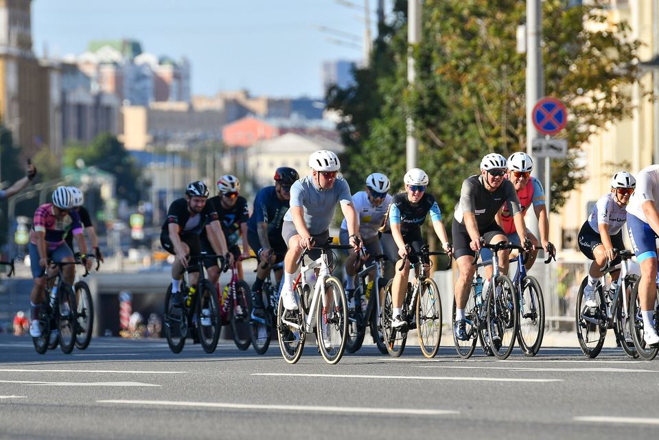 Фото b3d230ee79e04fc493d163a4de6187e0 с события Cyclingrace Вечернее Садовое