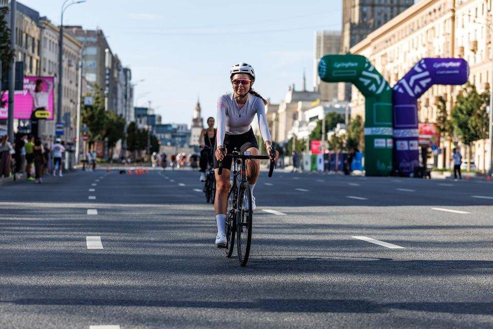 Фото 227f0cc732f44e959ff72e702033e07c с события Cyclingrace Вечернее Садовое