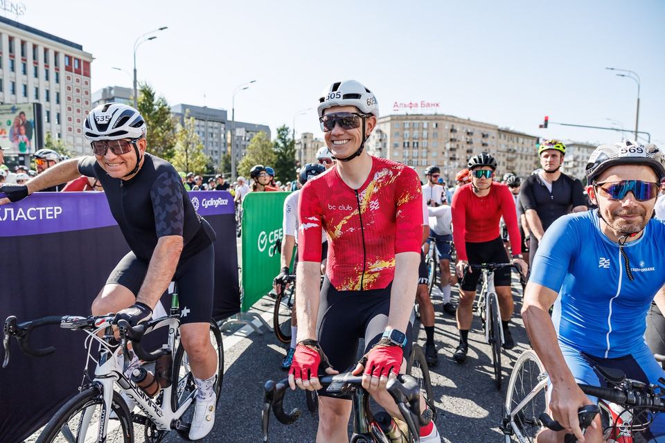 Фото e541a1908c63403d9cbb1f96a267a594 с события Cyclingrace Вечернее Садовое