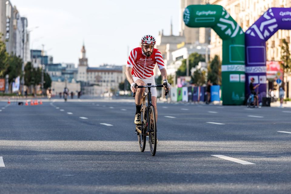 Фото 7d4c7ee1c1a64896a31c6d271615b9ce с события Cyclingrace Вечернее Садовое