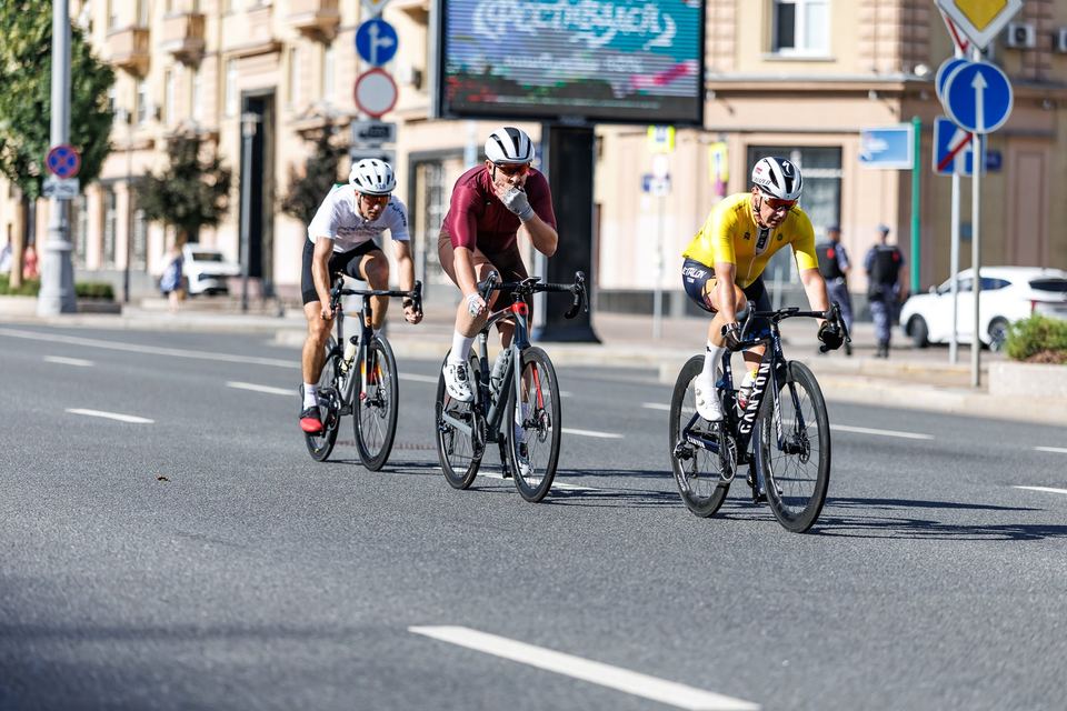 Фото f53d896c462f46ae9ba728a566993f36 с события Cyclingrace Вечернее Садовое