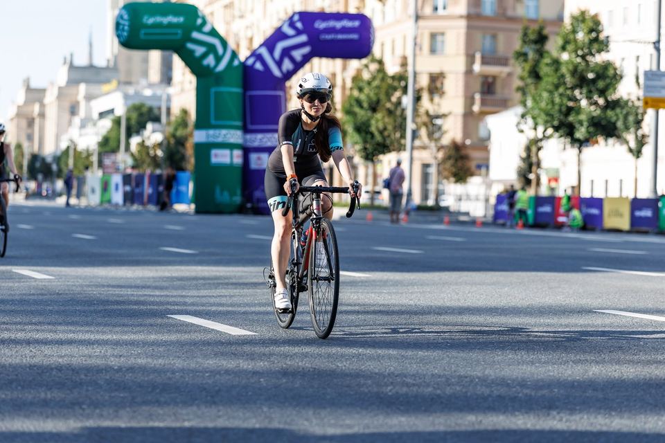 Фото 44f9b8ef7db54dd1985ee51e3f4b4c46 с события Cyclingrace Вечернее Садовое