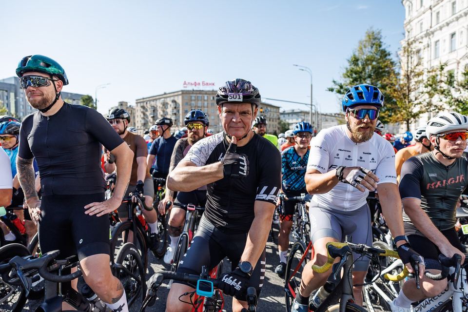 Фото fe04747f096c4be3ae81c4eb57fe71da с события Cyclingrace Вечернее Садовое