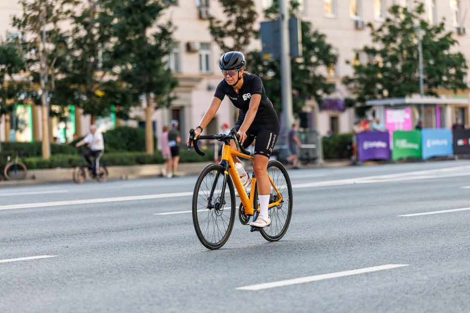 Фото 32cc5ca8029e4e9197f969b3d847d353 с события Cyclingrace Вечернее Садовое
