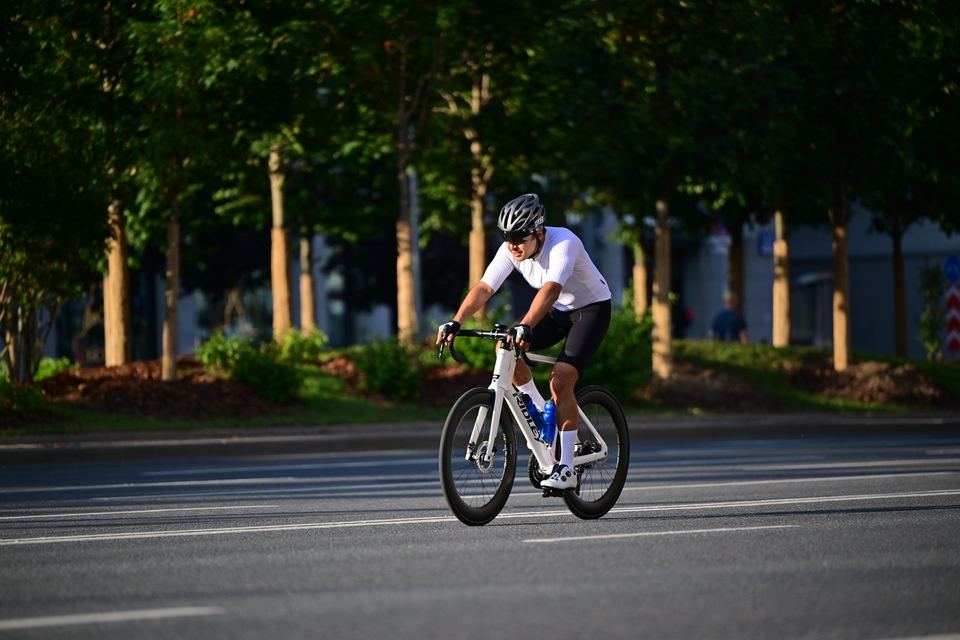 Фото 39652699547b4042ba86b7c06cc8f23c с события Cyclingrace Вечернее Садовое