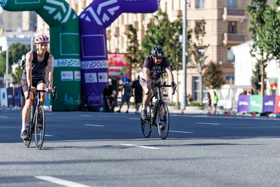 Фото c1e1f78cd75c4c78a45b358bbc20d3b8 с события Cyclingrace Вечернее Садовое