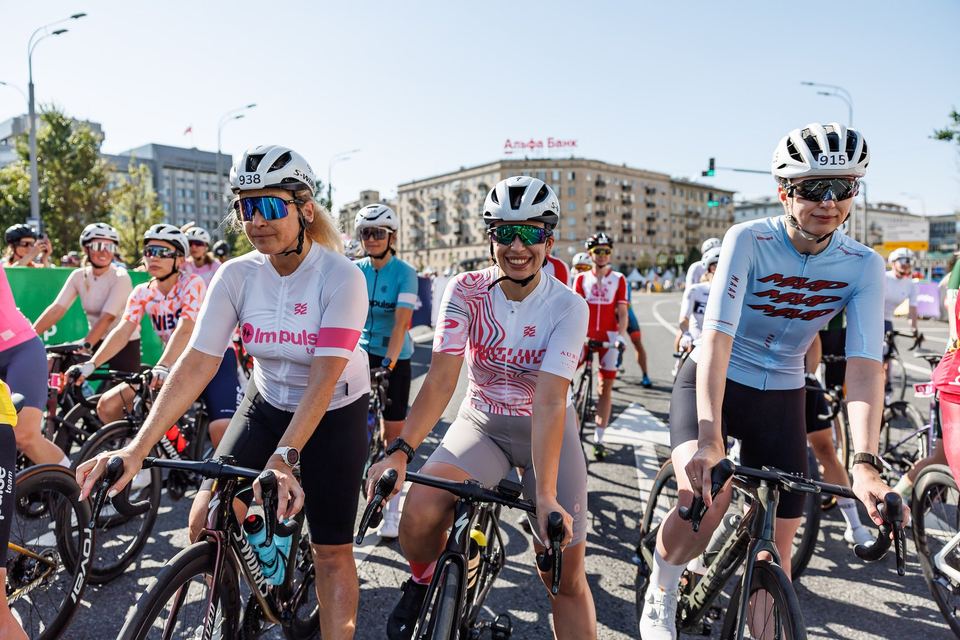 Фото 55e5b6690c5c444bbc9768156bde9272 с события Cyclingrace Вечернее Садовое