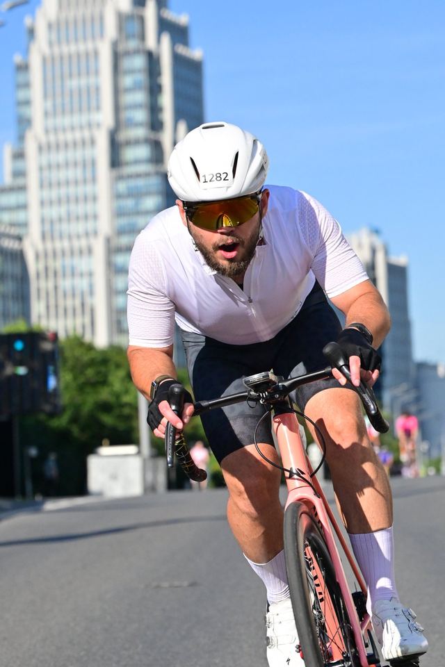 Фото 3cc2d09db35d44cea263720413084048 с события Cyclingrace Вечернее Садовое