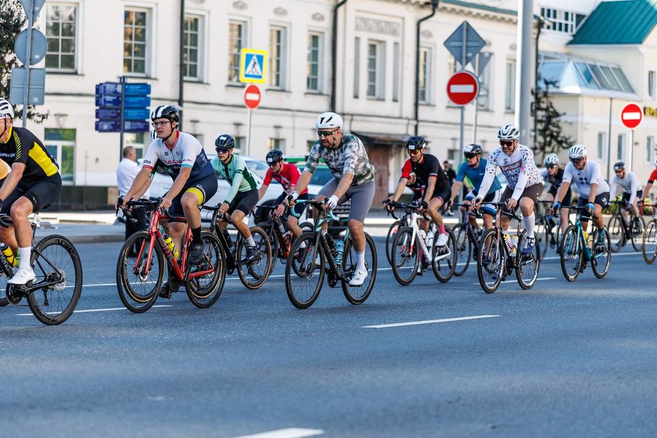 Фото 0d54e15b0a2247b5b6a2c297b0231b31 с события Cyclingrace Вечернее Садовое