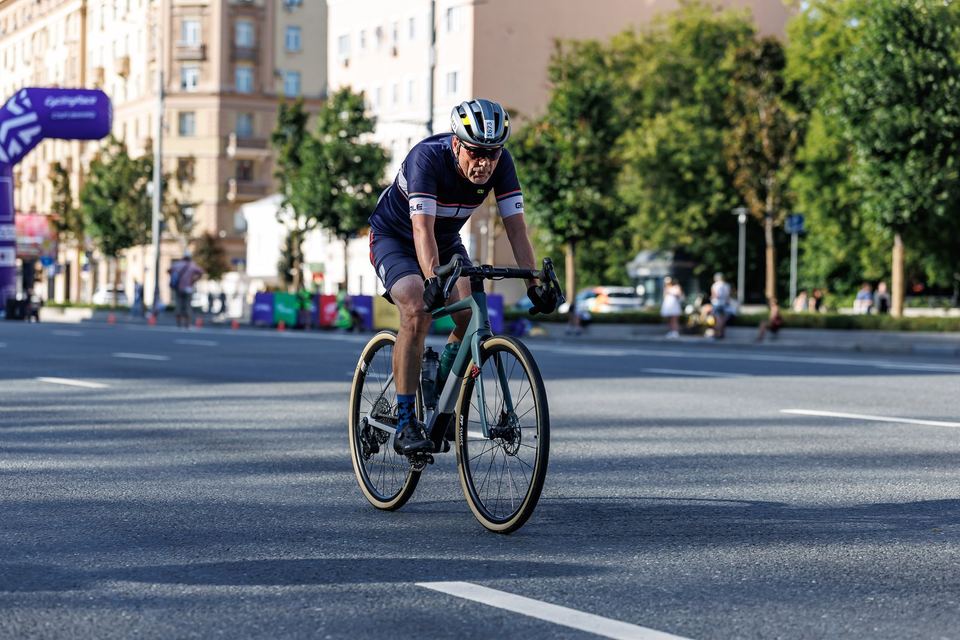 Фото 322c9cc5bb6d4bd68b7d86d4589abcbf с события Cyclingrace Вечернее Садовое