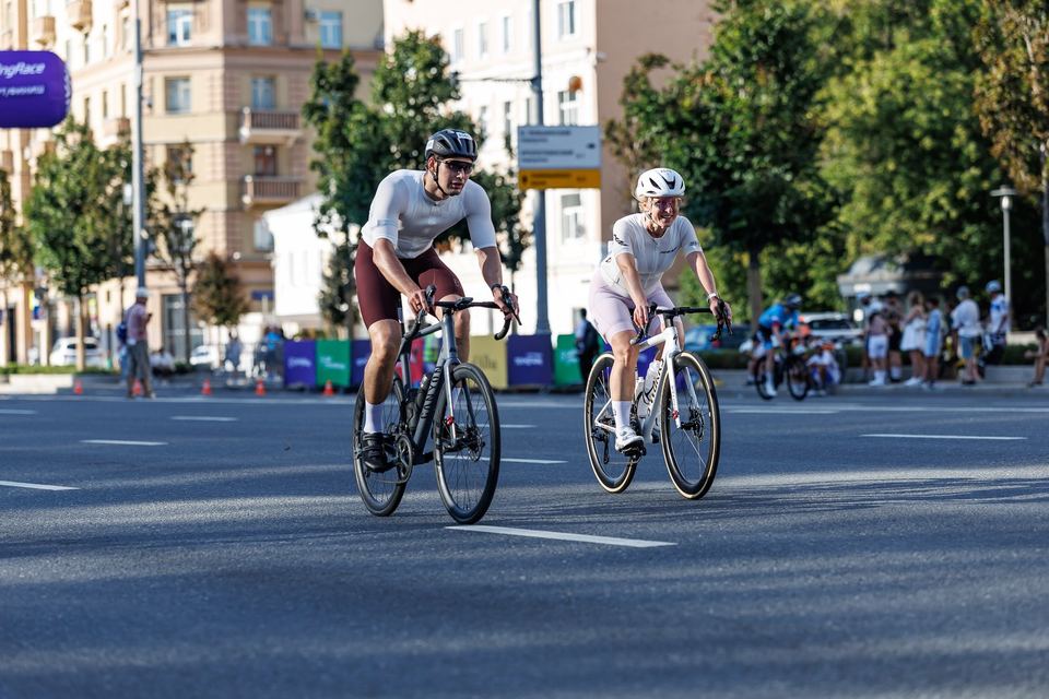 Фото b657caf807e24ac8b42ae75cc0ef4a02 с события Cyclingrace Вечернее Садовое