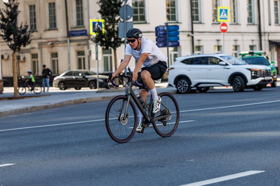 Фото 3d27ca081ee84ef893d2cf2c66ce8ac2 с события Cyclingrace Вечернее Садовое