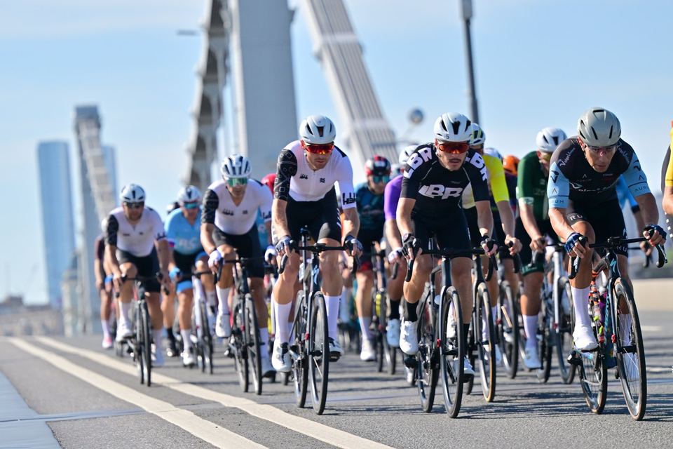 Фото 989a06a97d554ad4acefa7038a5a1edd с события Cyclingrace Вечернее Садовое