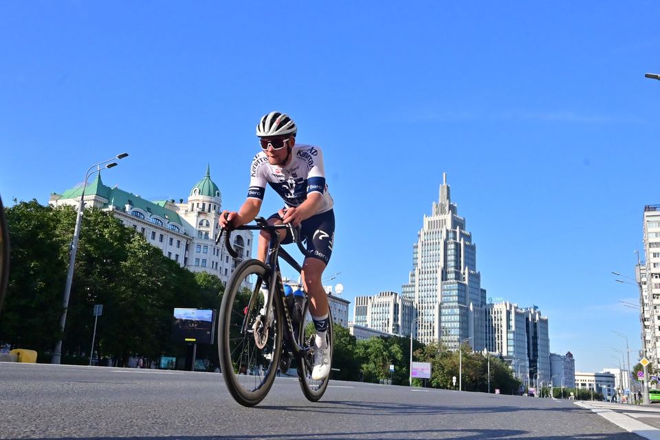 Фото 69257ea884324a46bd060b6c6de150a1 с события Cyclingrace Вечернее Садовое