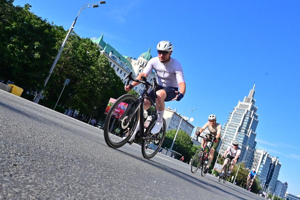Фото 0d8d74cde283482fbbfdcf1ed7435918 с события Cyclingrace Вечернее Садовое