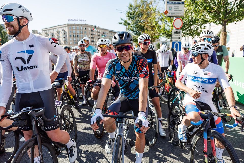Фото 4da3b7c2f9774d0e8fe447a1f23ba19d с события Cyclingrace Вечернее Садовое