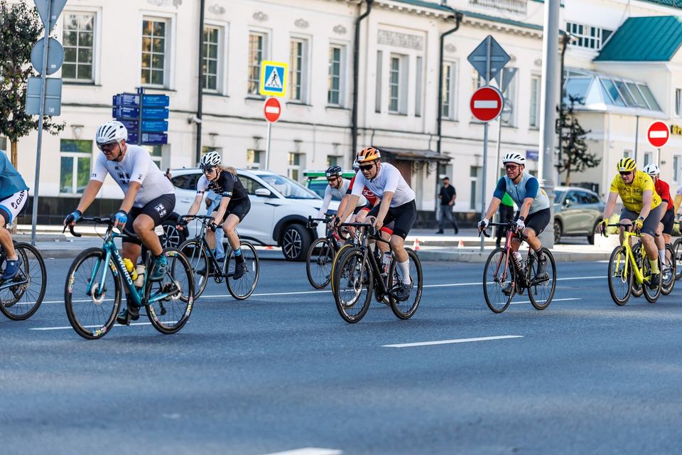 Фото 27f1b25776c94552b38a3eb7d7a7e5f4 с события Cyclingrace Вечернее Садовое