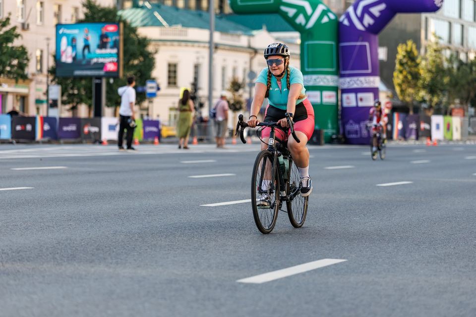 Фото 74d8bf7655ba471fbfd395132a0fcca2 с события Cyclingrace Вечернее Садовое