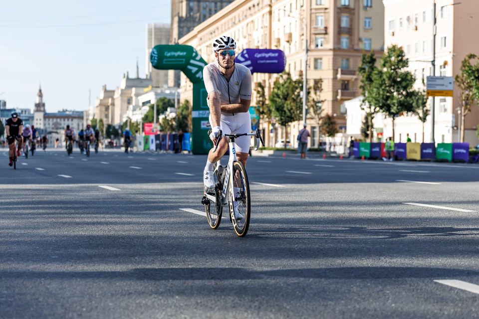 Фото e2249b11e6444333b65d2c7b48eaf8b3 с события Cyclingrace Вечернее Садовое