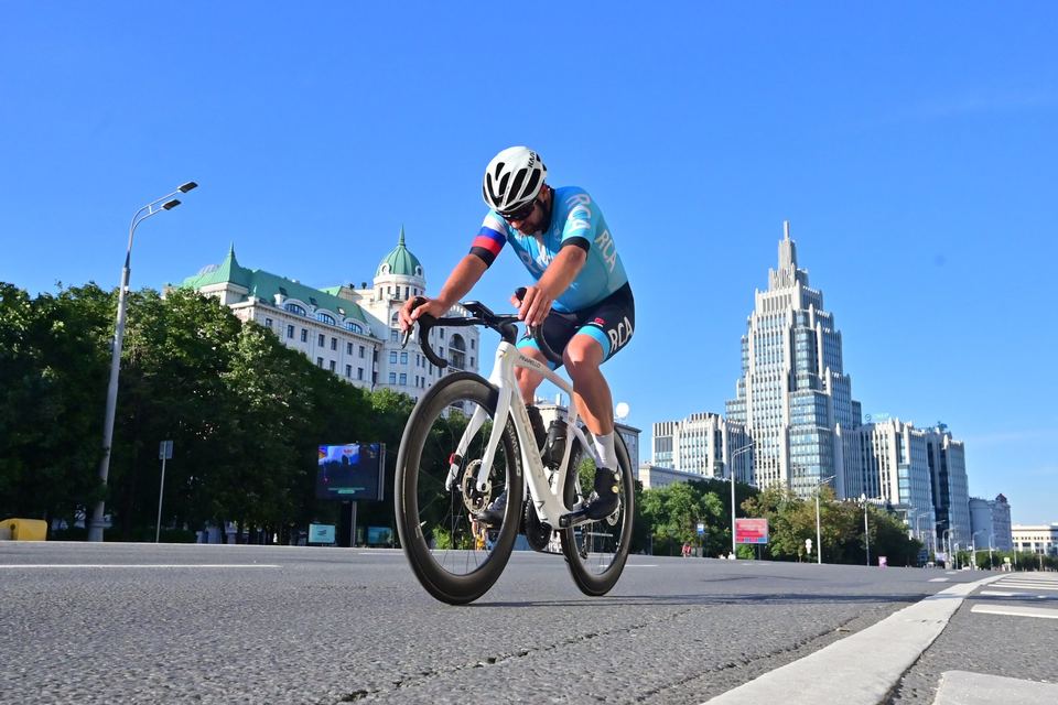 Фото 4538b2a8976848be89f222c2594e93af с события Cyclingrace Вечернее Садовое