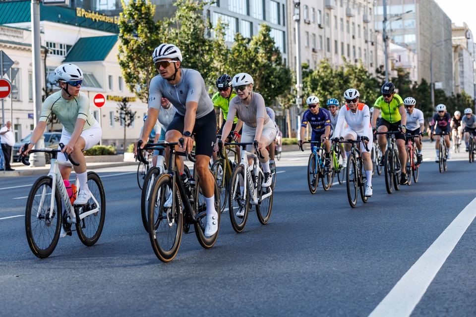 Фото f54c9694f6b742bd9f869274f54f708e с события Cyclingrace Вечернее Садовое