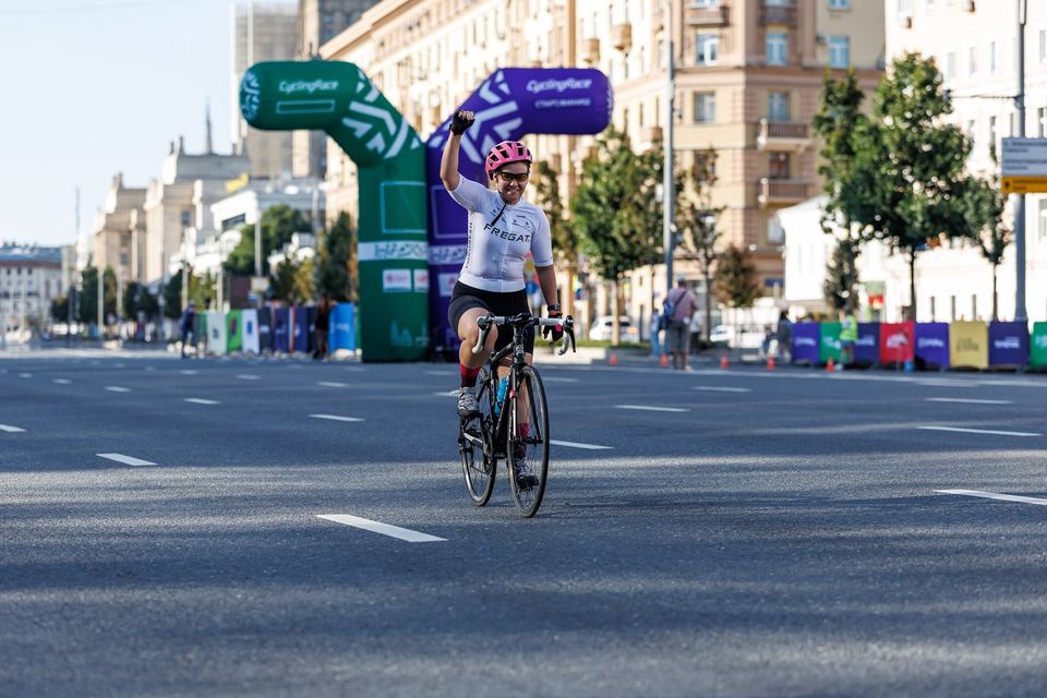 Фото 1a8b60572d6347028f60fae1a5a9c770 с события Cyclingrace Вечернее Садовое