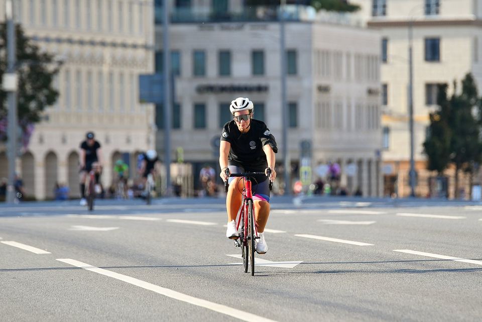 Фото 72f01ad5b6544e2dbb481df45997ccc8 с события Cyclingrace Вечернее Садовое