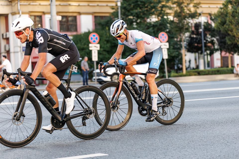 Фото 30dcd0a96b944cdc967fb9a38e1d9742 с события Cyclingrace Вечернее Садовое