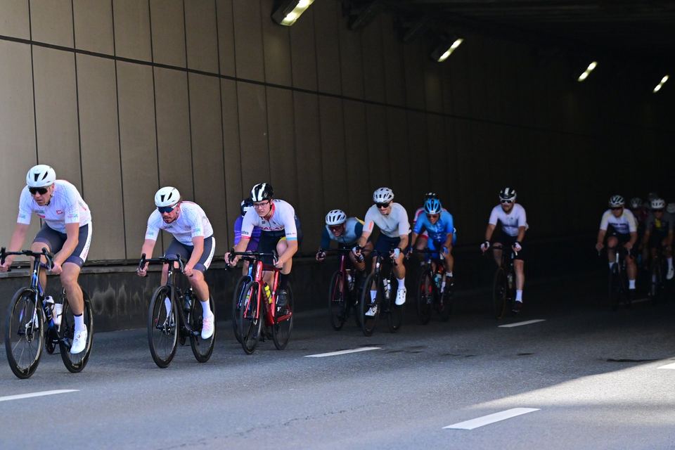 Фото 88685d03fa834fc5a9ee4f43f06e47e9 с события Cyclingrace Вечернее Садовое