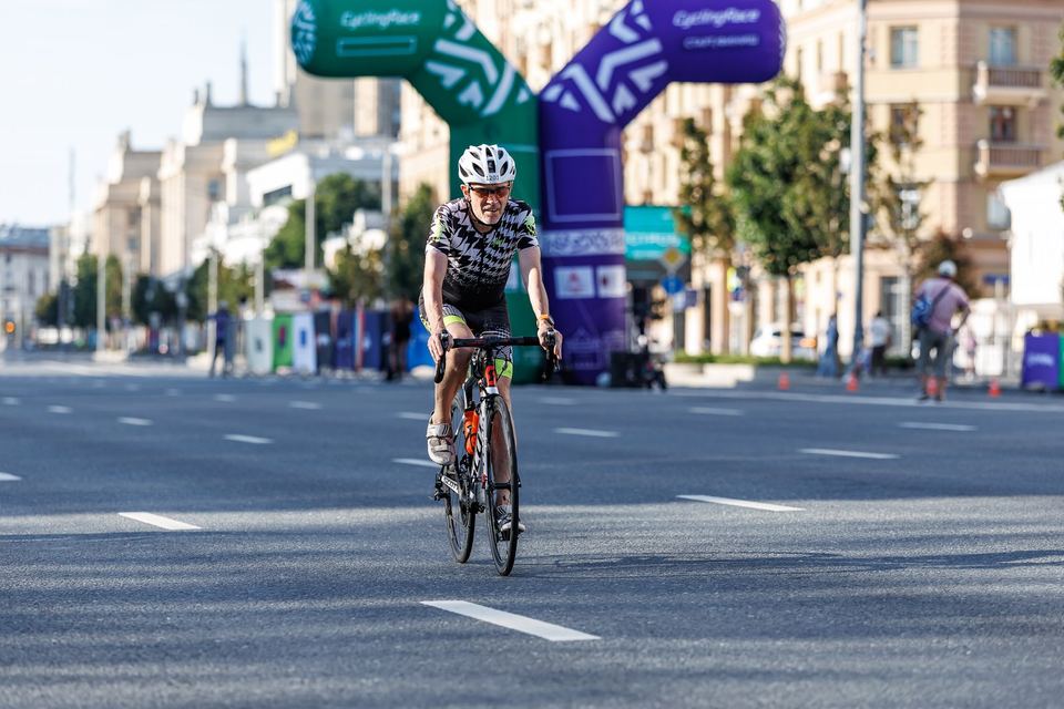 Фото 2faf270abac8411a9921c2cea7cea7f6 с события Cyclingrace Вечернее Садовое
