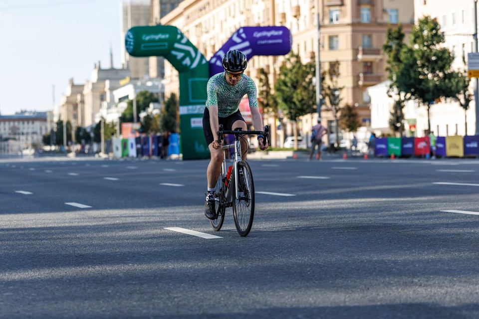Фото 4fa96b976b254cf896dfcbaace91abeb с события Cyclingrace Вечернее Садовое