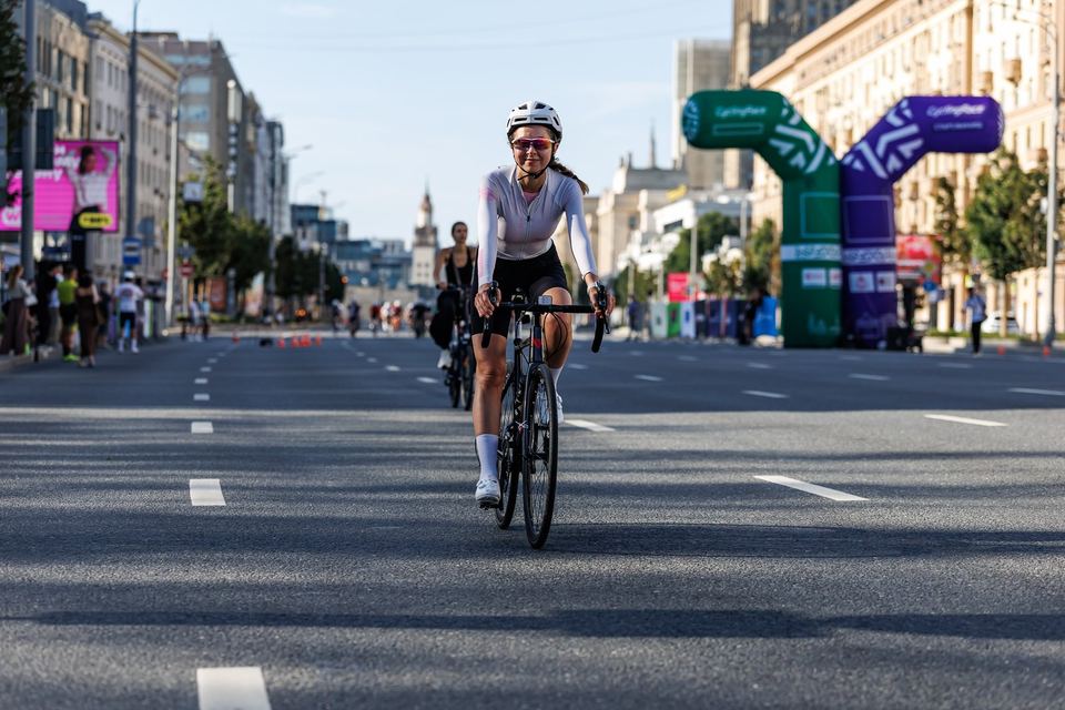 Фото f1b6d43816e34665aa5db2c6855e98e6 с события Cyclingrace Вечернее Садовое