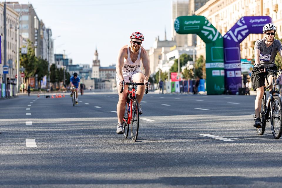 Фото 0532b3c056694d0482751b8a6555af95 с события Cyclingrace Вечернее Садовое