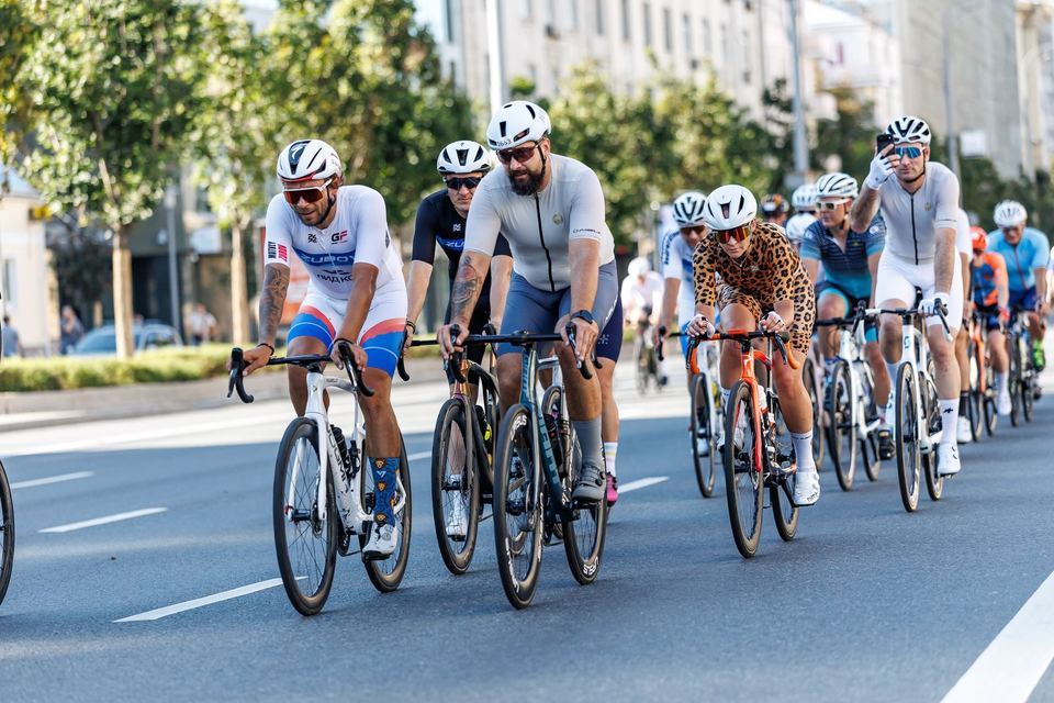 Фото 9317c89ffa7b47f98a4ea3b27de86c28 с события Cyclingrace Вечернее Садовое