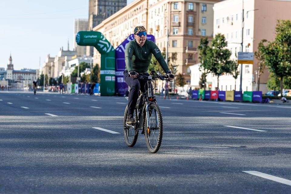 Фото 0d8e4b1cf2ca4bc9bf719c3d8c10d8a1 с события Cyclingrace Вечернее Садовое