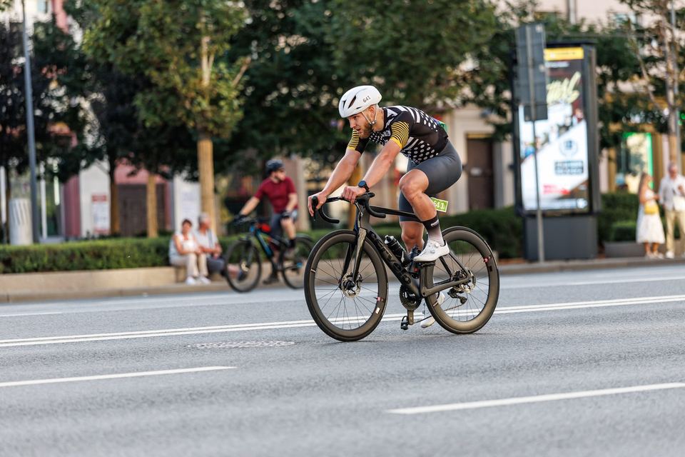 Фото de8c1fdd890443cbbe28602eebb03279 с события Cyclingrace Вечернее Садовое