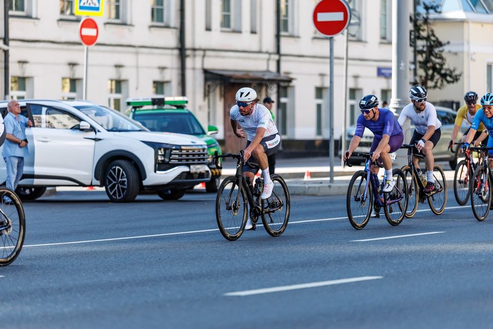 Фото 12a056dd21834f48a32502fec3542d85 с события Cyclingrace Вечернее Садовое