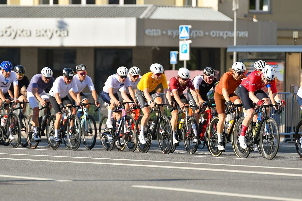 Фото 32dc2459813647a183dcf8b8d395dde6 с события Cyclingrace Вечернее Садовое