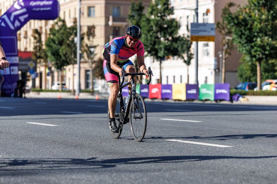 Фото 2c18228419dd4d97be1d20d8443502ac с события Cyclingrace Вечернее Садовое