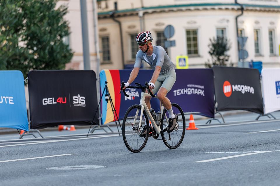 Фото f712fd3a05ff4d5481a244ea4dea8290 с события Cyclingrace Вечернее Садовое