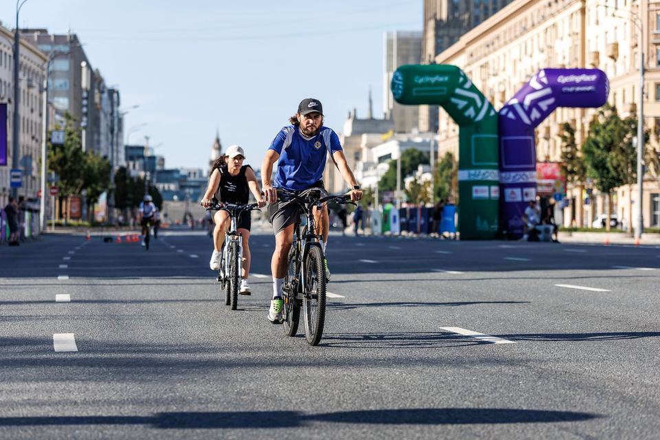 Фото 32f8d98df8ea46fd84a6d9fd6cf0120a с события Cyclingrace Вечернее Садовое