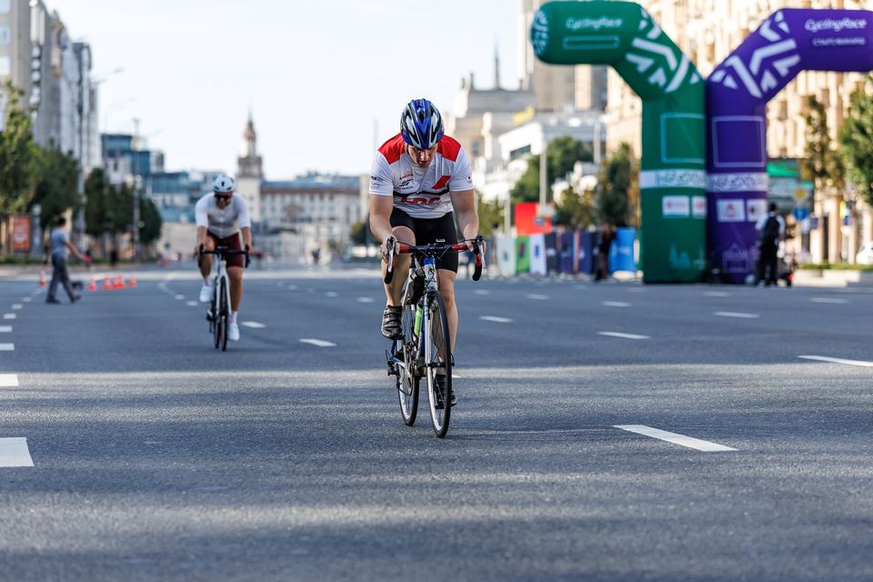 Фото 6bbb154e2ecb4a61bd5ffc7e9b439ee4 с события Cyclingrace Вечернее Садовое