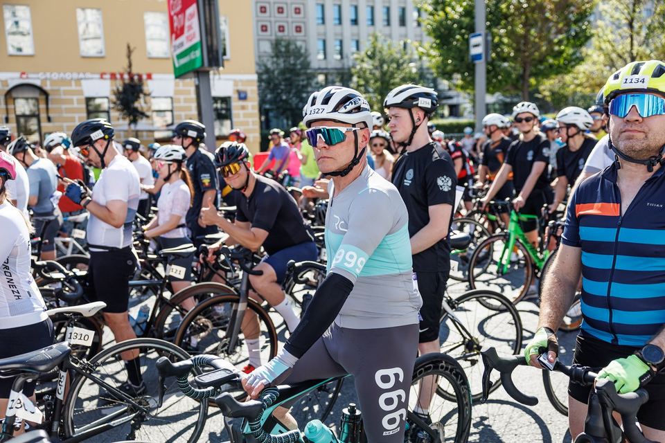 Фото 9afaa9be745049aaa9d87f35c89abc3c с события Cyclingrace Вечернее Садовое