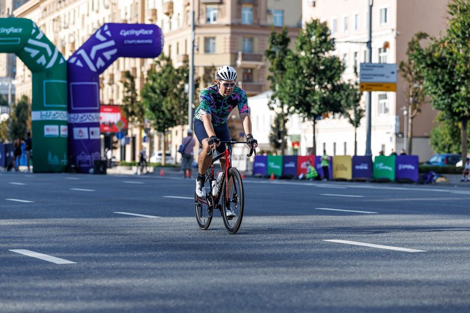 Фото 517b72ecd4eb4c24bf6108478bf77f6c с события Cyclingrace Вечернее Садовое