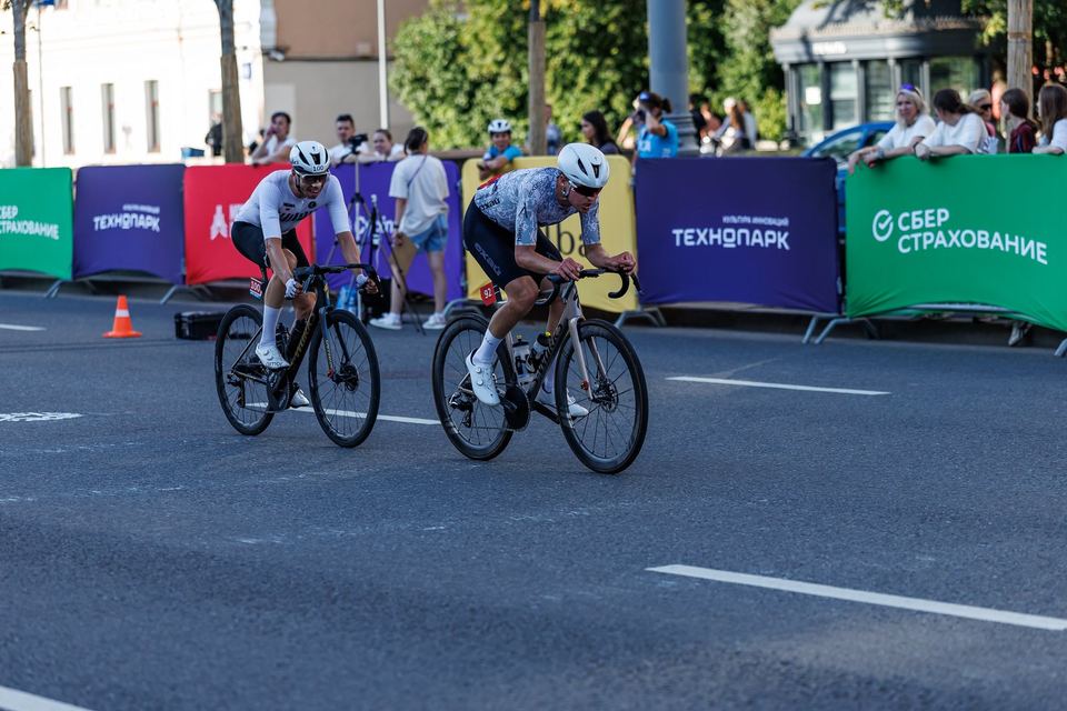 Фото 31287ad86edf4ea1937667489e844aa5 с события Cyclingrace Вечернее Садовое