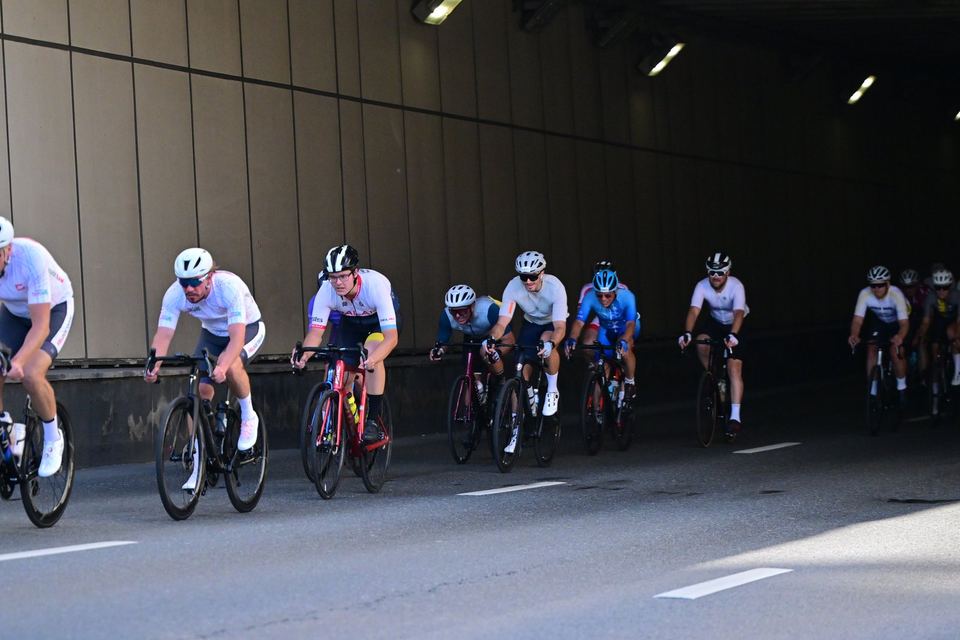 Фото 9846fb5989a3433dbbf97d4fa15b5b7a с события Cyclingrace Вечернее Садовое
