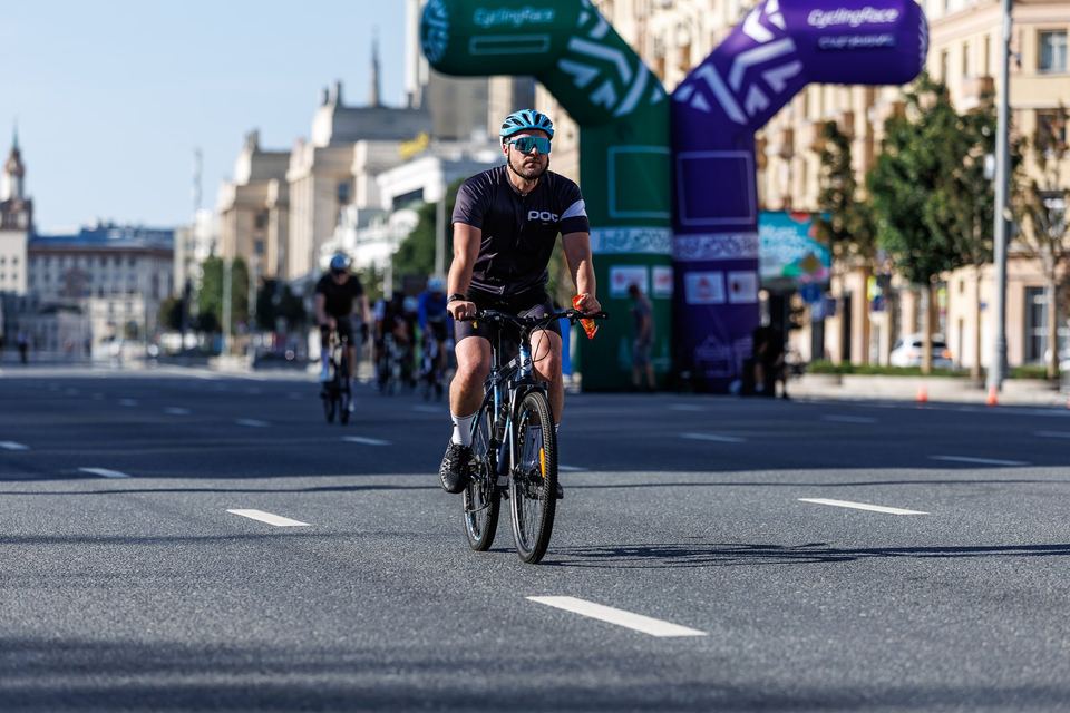Фото 434d8860847a45f4ab25dcb76c3059a3 с события Cyclingrace Вечернее Садовое